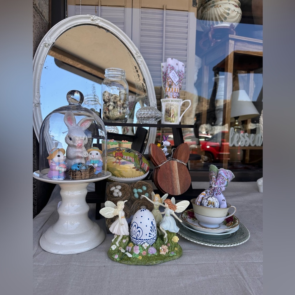 Vintage Forever Crystal Egg